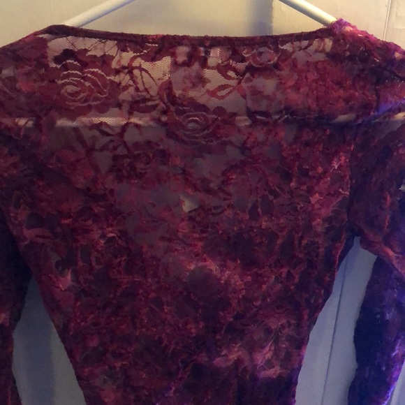 Caché Lace top. Red/ Burgundy Very cute and sexy. New with tags. Never worn. - Picture 5 of 7